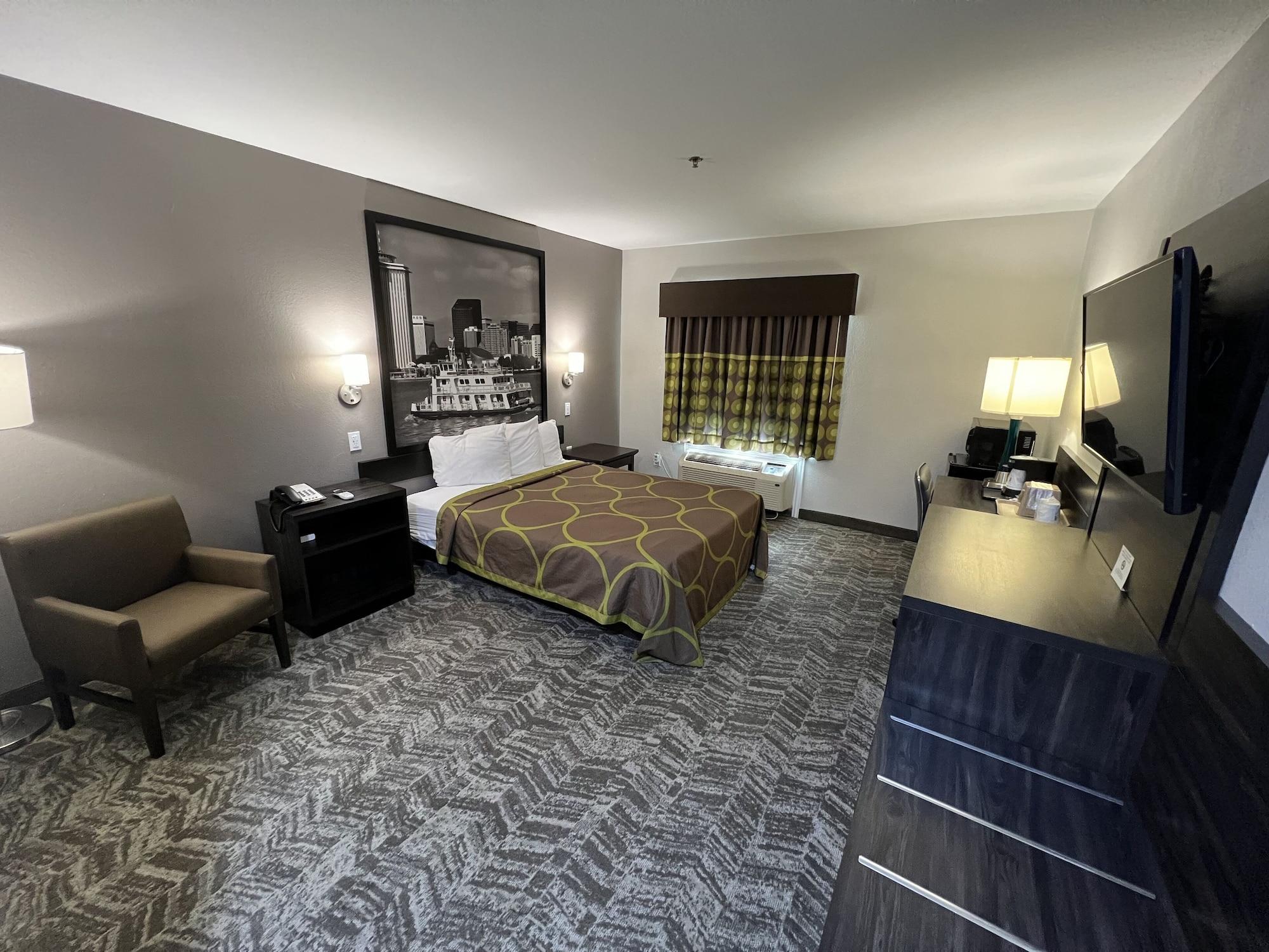 Super 8 By Wyndham Lake Charles/Sulphur Exterior photo